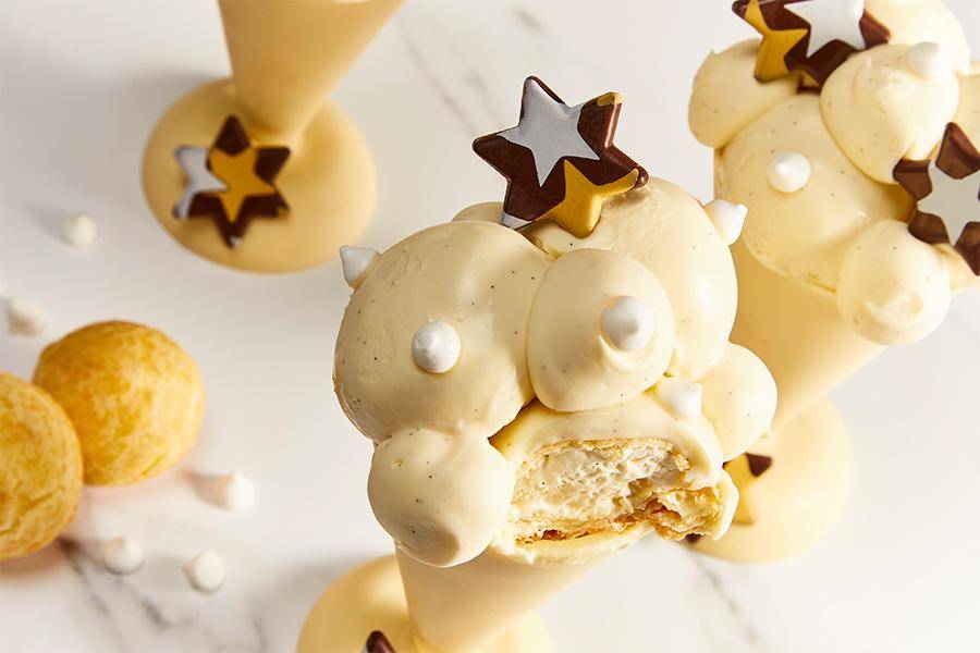 New Year cream puffs